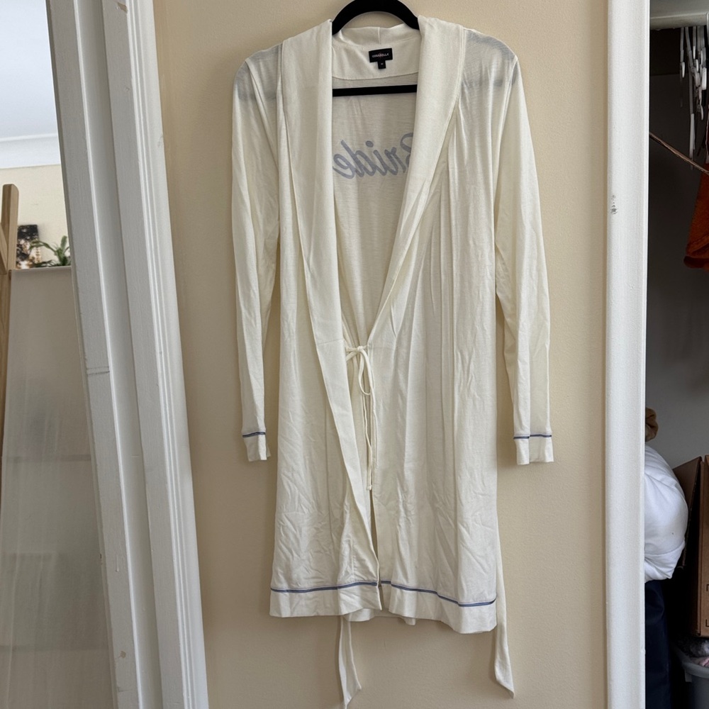 White Bride Robe with Blue Lettering - Picture 4 of 8